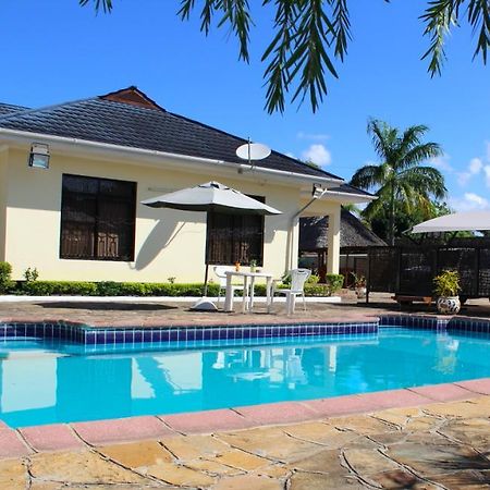 Idc Guest House Bagamoyo Exterior photo
